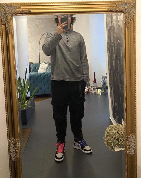 Sveter hugo boss v. xl, xl