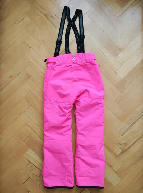 Otepľovačky everest, 152