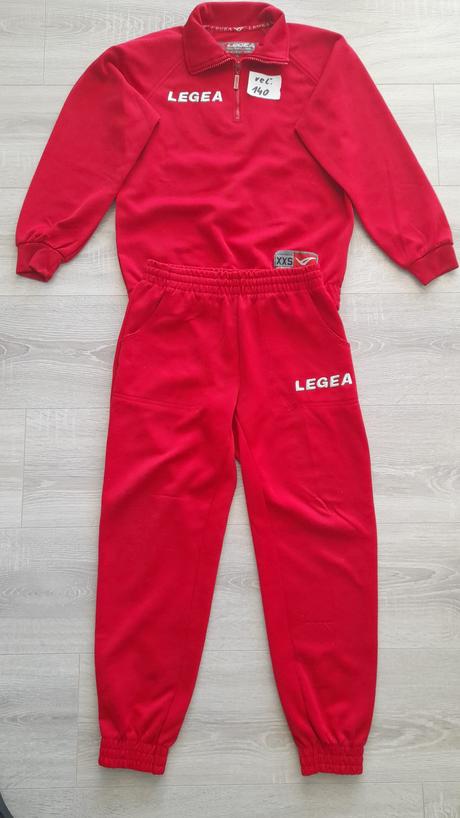 Tepláková súprava, 140