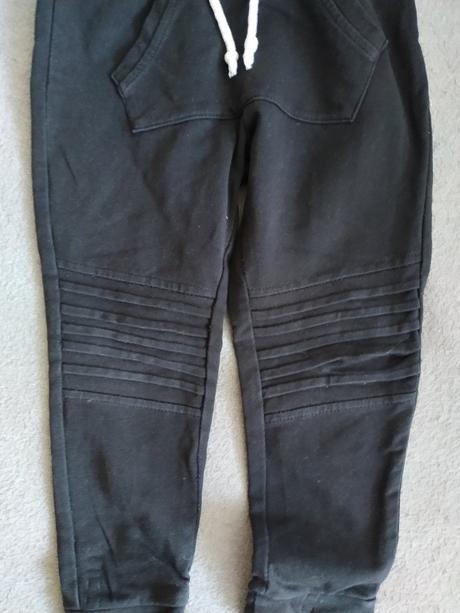 Tepláky pudlove, 104