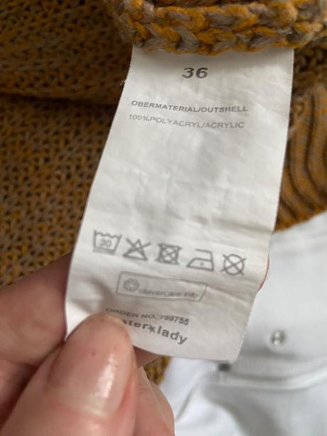 Svetrik bez gombikov, m