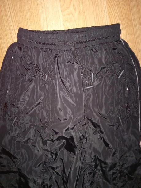 Extravagantne sustaky bershka xs-s, bershka,s