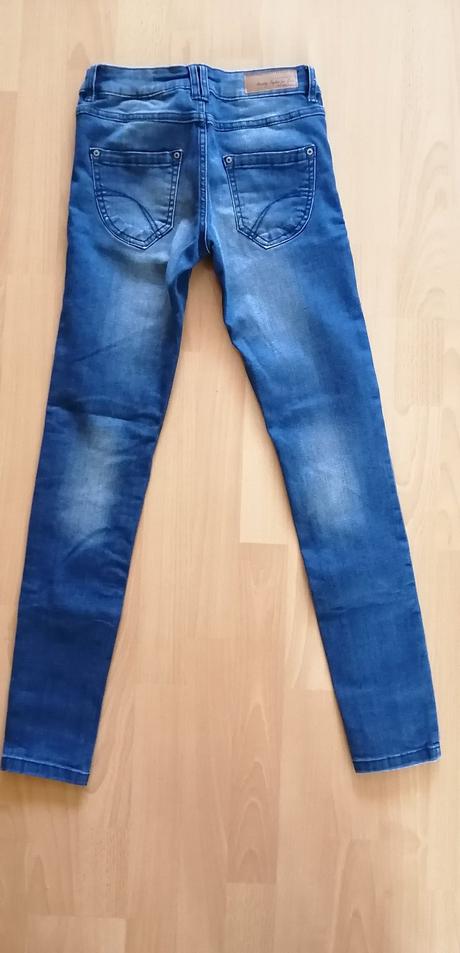 Dievčenské rifle, 158