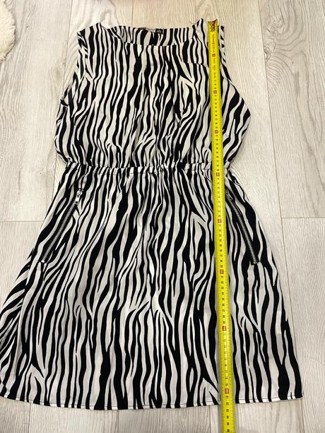 Šaty zebra, m