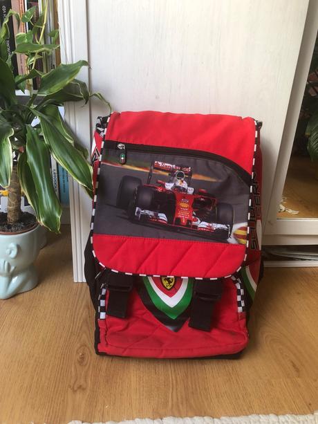 Chlapčenský batoh do školy ferrari/ školská taška, 