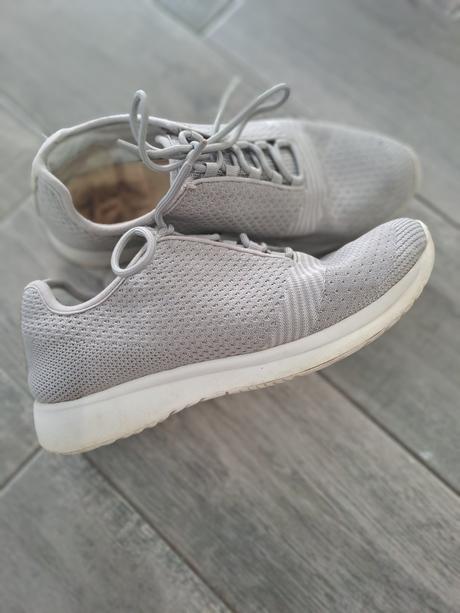 Tenisky na jogu ,tréning, vagabond,38