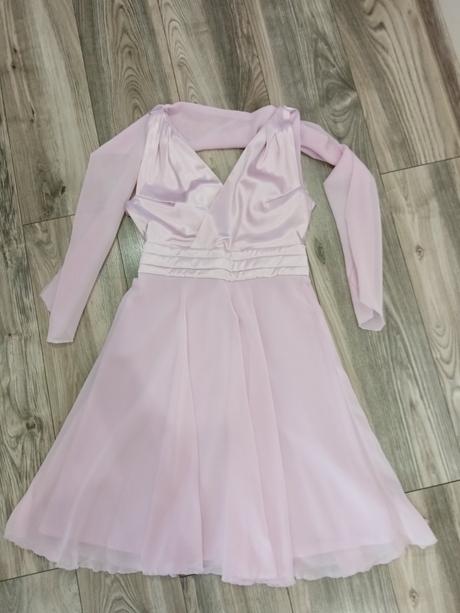 Slavnostné šaty, 36