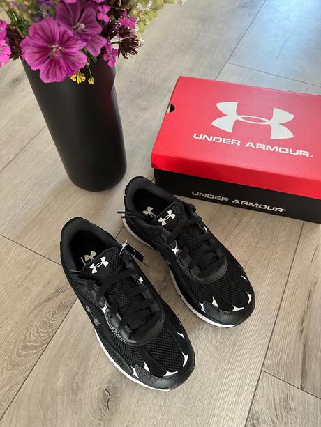 Dámske tenisky 38,5, under armour,38