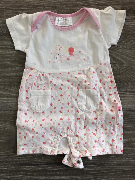 Dievcenske saty, okay,62