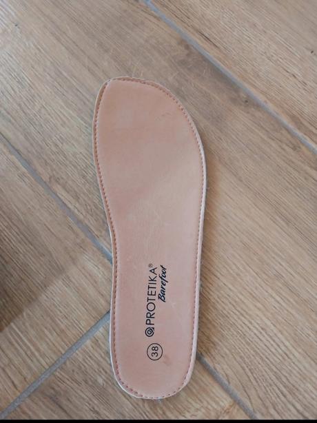 Protetika adela, protetika,38