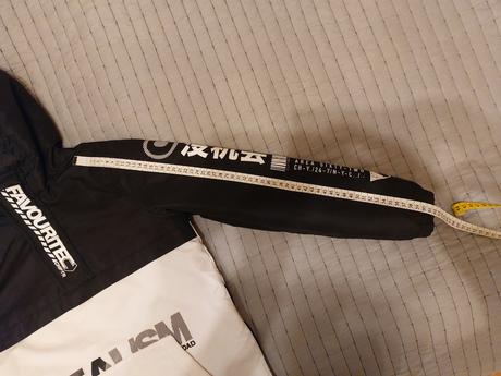 Prechodná vetrovka, takko,146