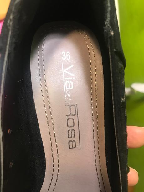 Perforované lodičky, 36