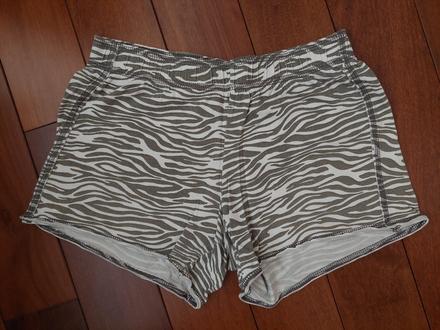 Tenké šortky, f&f,134