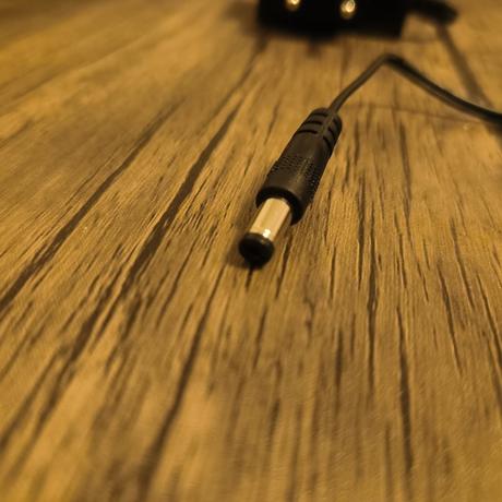 Napájací adaptér 240v, 