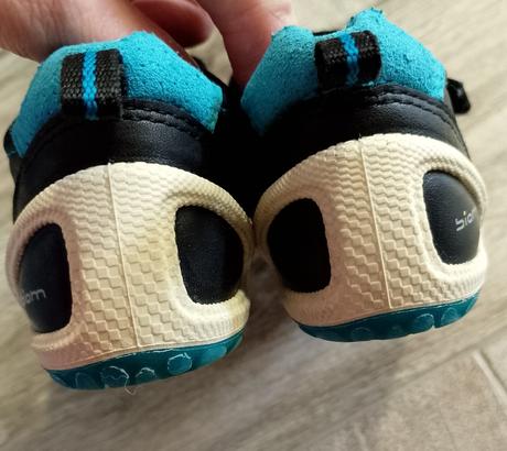 Ecco topanky, ecco,23