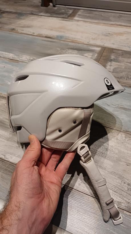 Kvalitná lyz.prilba, giro,s