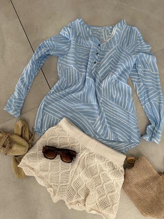 Modrá letná blúzka, s