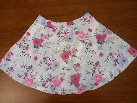 Kvetovaná sukňa, 134