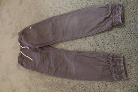 Prechodné nohavice, 128