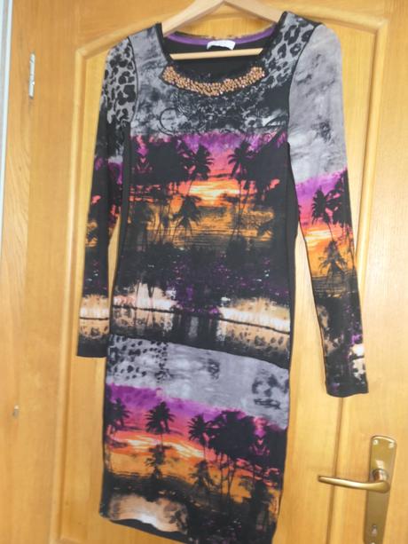 Oui original prekrasne damske saty pc cez 115e, m