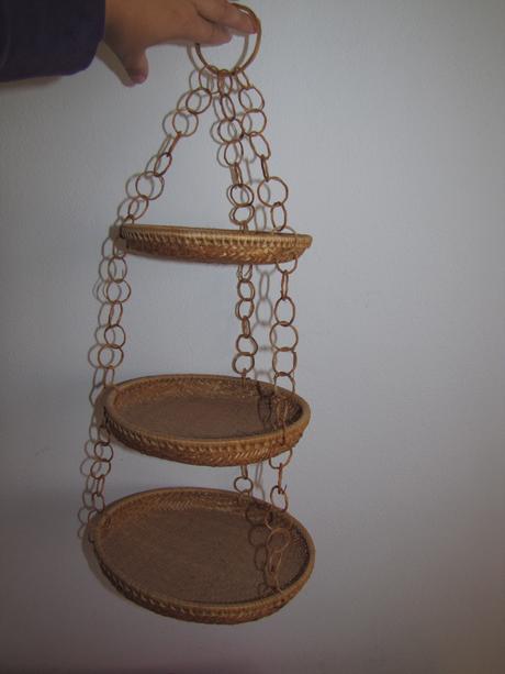 Etažér - zavesná polička, 