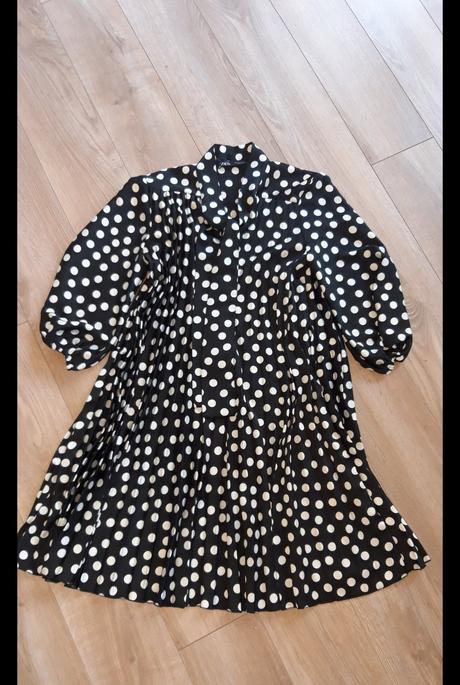 Bodkovane šaty, zara,s