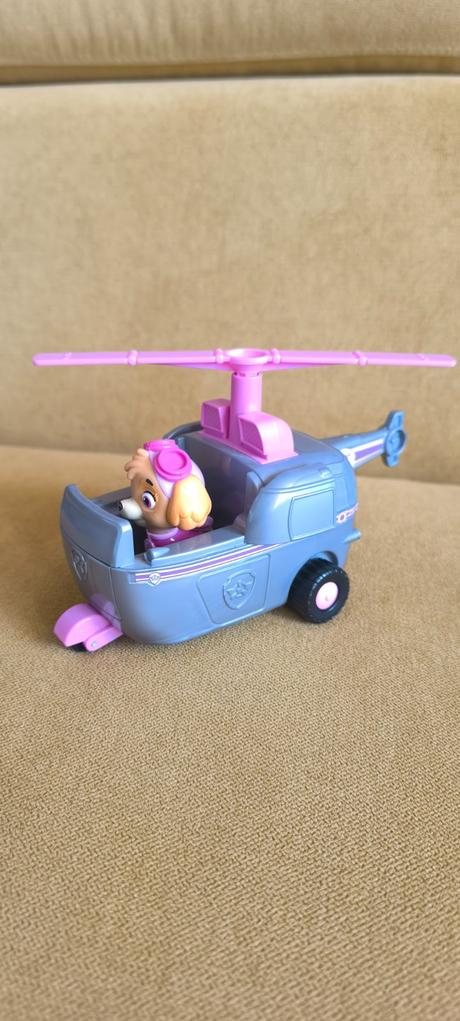 Labková patrola autá, 