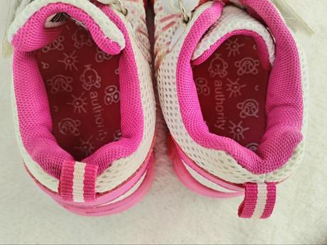 Tenisky, authority,28