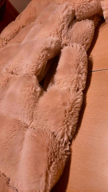 Predám elegantný kožuštek veľ. s-m, m