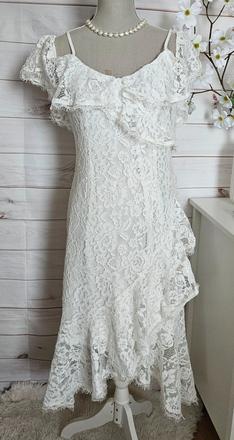Nádherné čipkové šaty, l
