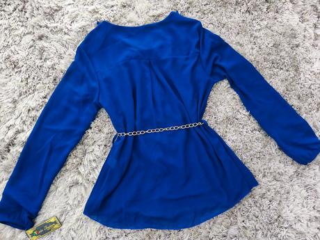 Modrá blúzka s opaskom., s