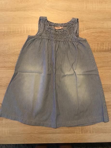 Rifľové šatičky, 104