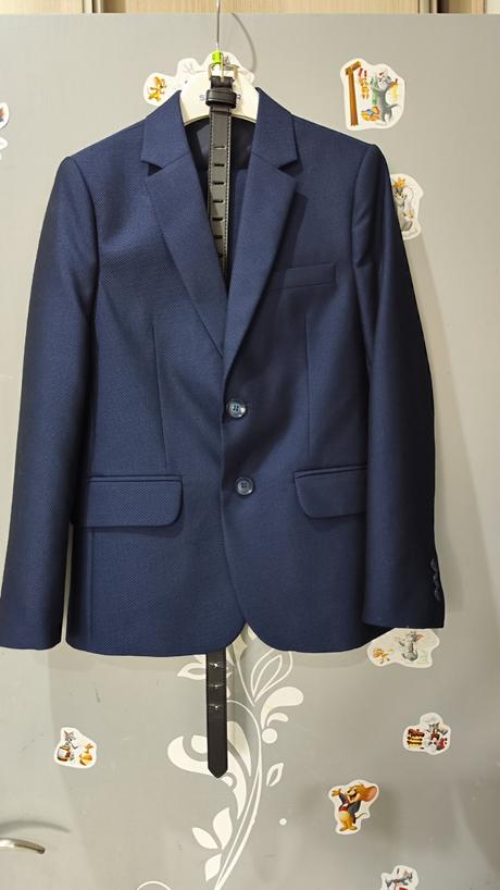 Chlapčenský oblek, 140