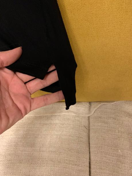 Cierne tricko, reserved,s