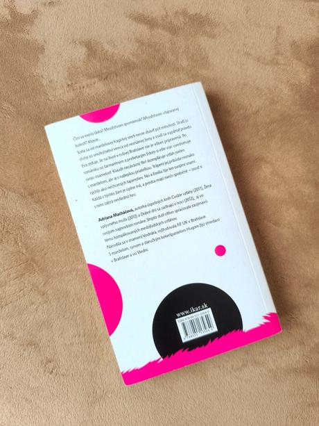 Kniha adriana macháčová striptíz duší, 