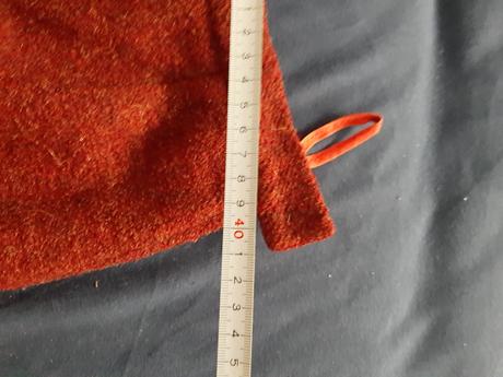 Damska hrubsia sukna, 42