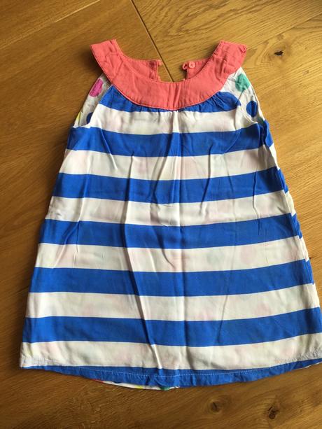 Úžasné, obojstranné šaty, 92