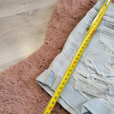 Xs sortky potrhane, aeropostale,xs