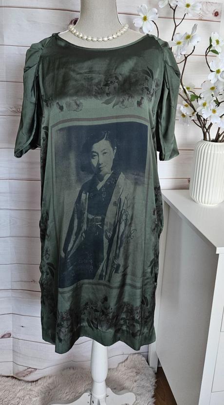 Pekné šaty /tunika, 36