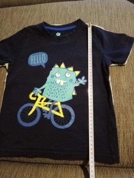 Tričká+kraťasy v top stave, lupilu,98