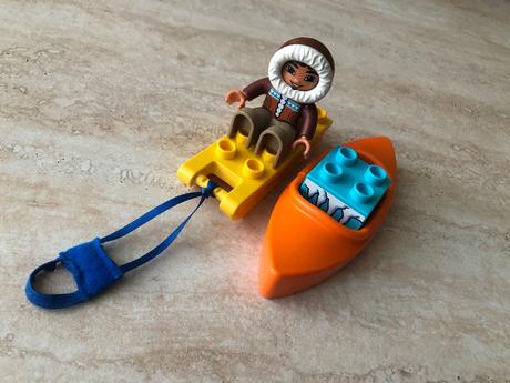 Lego duplo eskimák s loďkou a sánkami, top stav, 