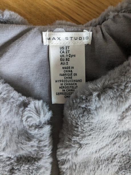 Kožušinová vesta, 92