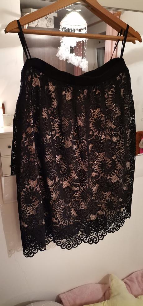 Čipkovana sukna gatta, 36 / s