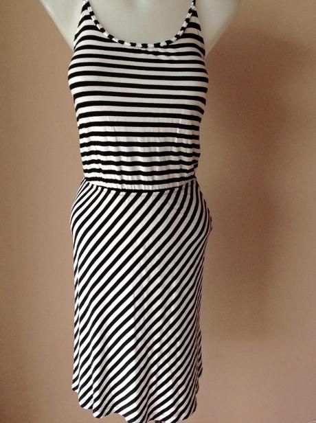 Trickovinove saty, lindex,xs