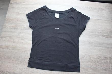 Čierne tričko, nike,s