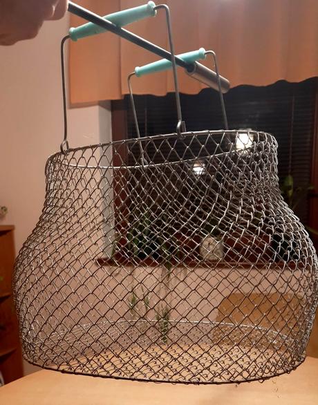Predám retro skladací drôtený košík,