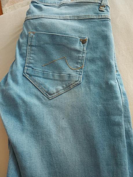 Rifle s nizkym pasom, c&a,m