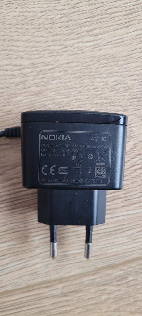 Nabíjačka nokia, nokia