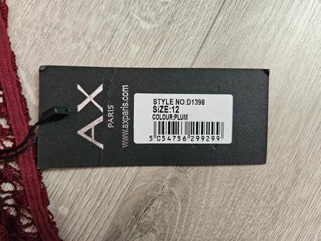 Krajkové vrstvené mini šaty ax paris m, m