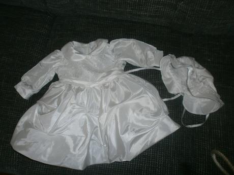 Šatočky + klobucik na krst, 62